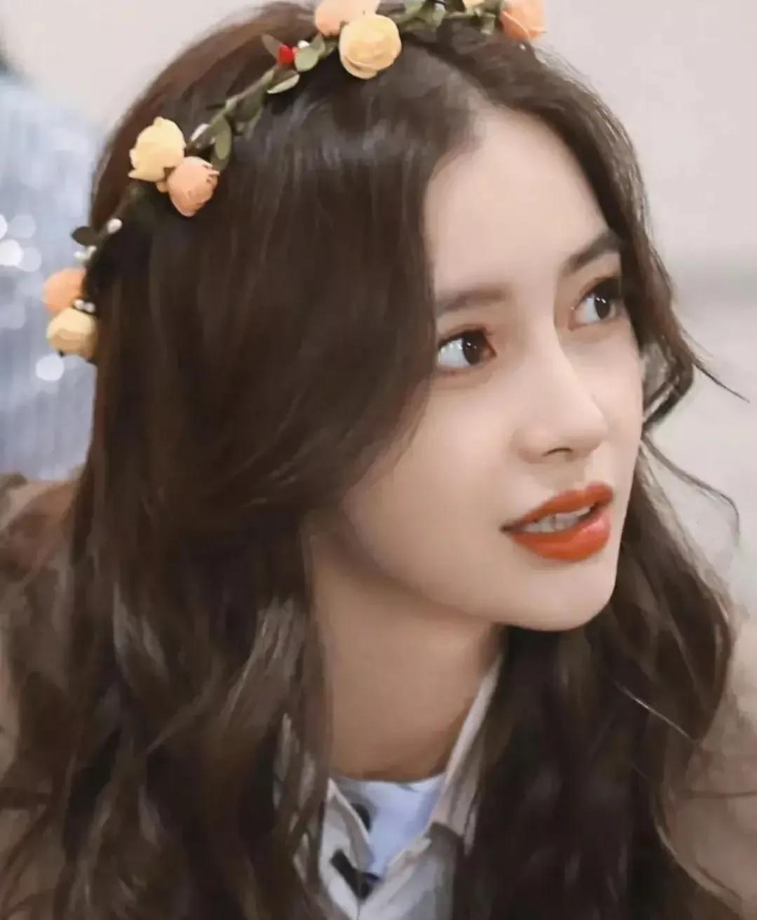 Angelababy:温婉大方，优雅迷人，魅力四射