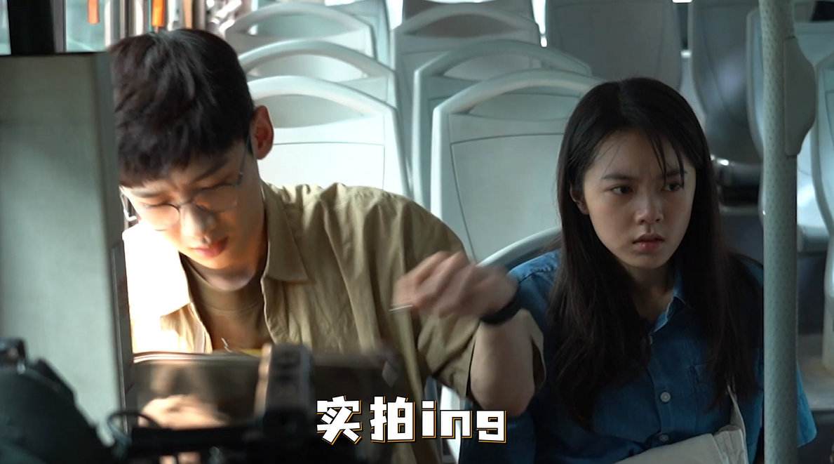 这样的“烂剧”登顶网飞第一？《僵尸校园》的爆红说明了什么