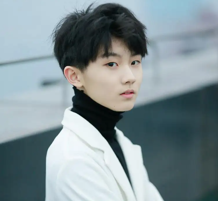 10位明星高考血泪史：李安差0.6分落榜，王志文高考前出车祸