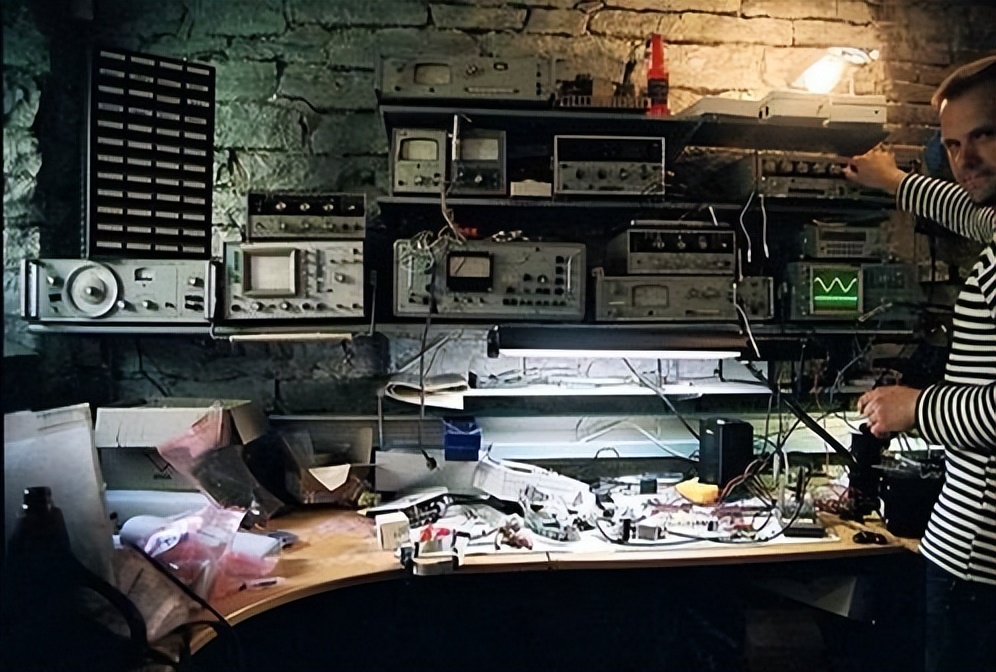 �����̨��40����䲻����ȫ������Ϣ��׷���������������ͷ��