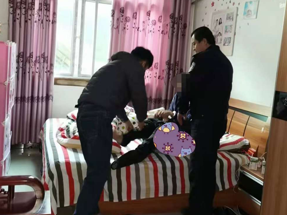 西安临潼警方火力全开守护平安两天之内抓获涉嫌各类刑事案件犯罪嫌疑人6名、破案34起、追回被盗手机8部
