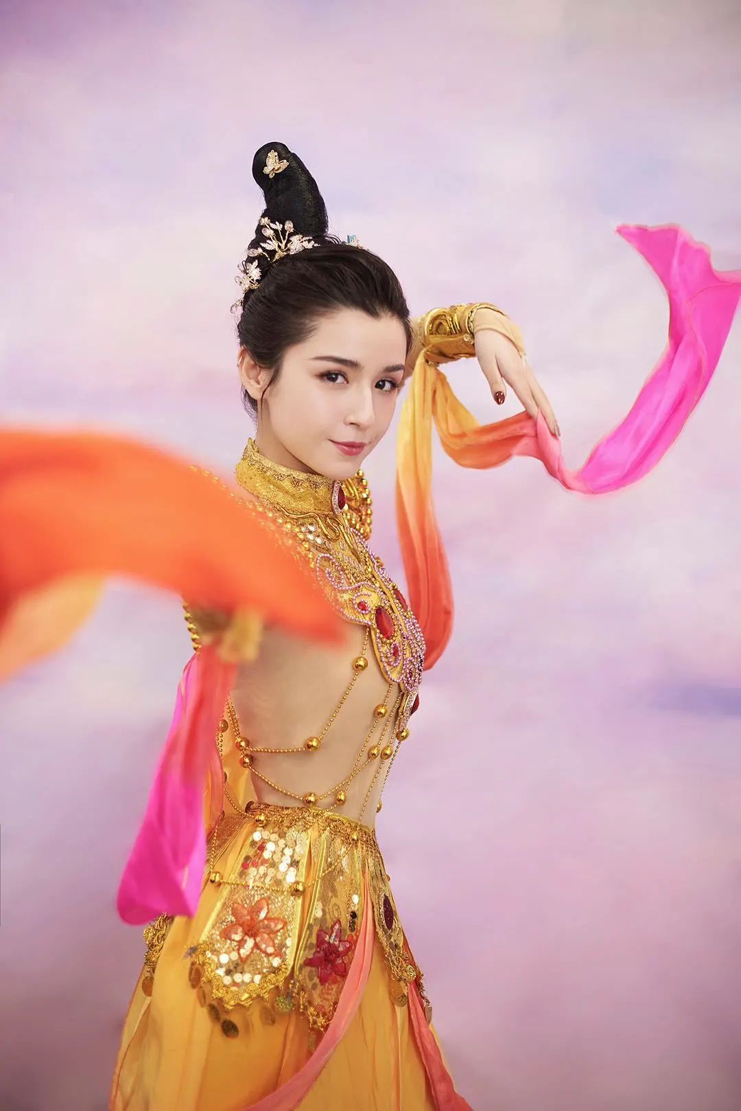 05,麦迪娜—维吾尔族