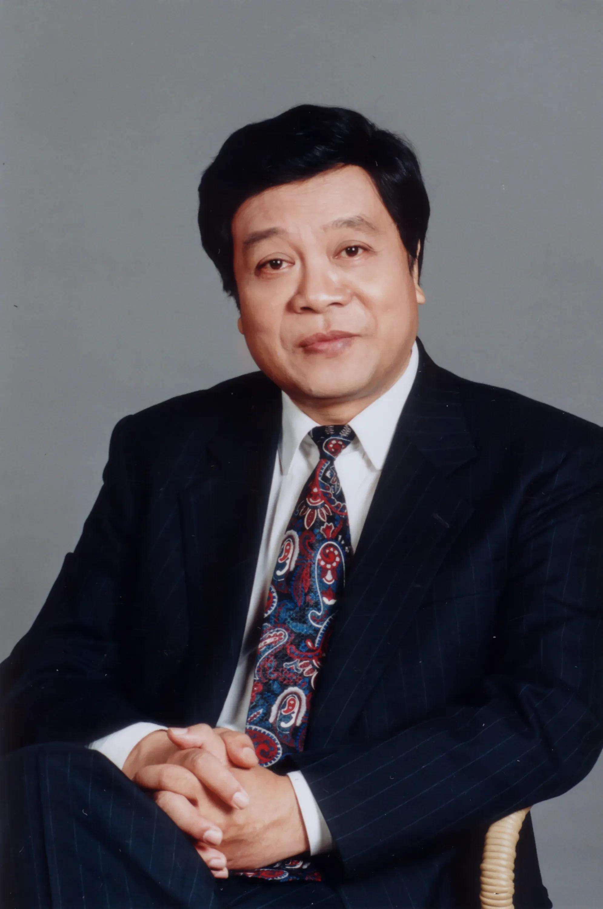 怀念央视主持：近20年离世的十位主持人及其经典毕业歌曲回顾