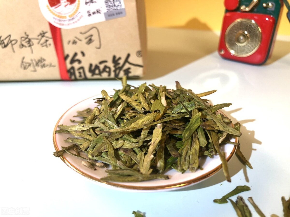 春天喝绿茶，自己喝买多少钱的茶划算？西湖龙井的价格怎么算