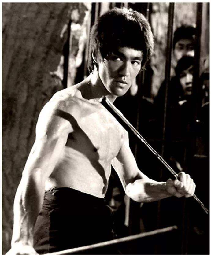 李小龙创立截拳道对中西文化的借鉴研究*