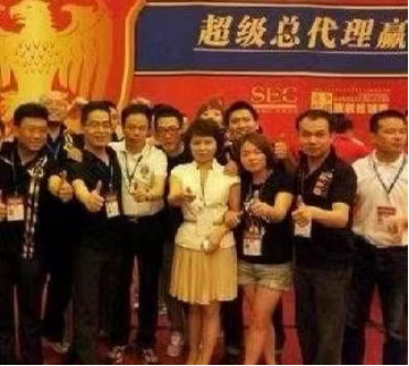 国民羽绒品牌波司登：从小作坊到羽绒第一股，真能取代加拿大鹅吗