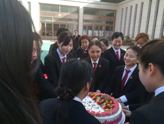 清涧法院：“浓情三八节”精彩趣味活动暖人心