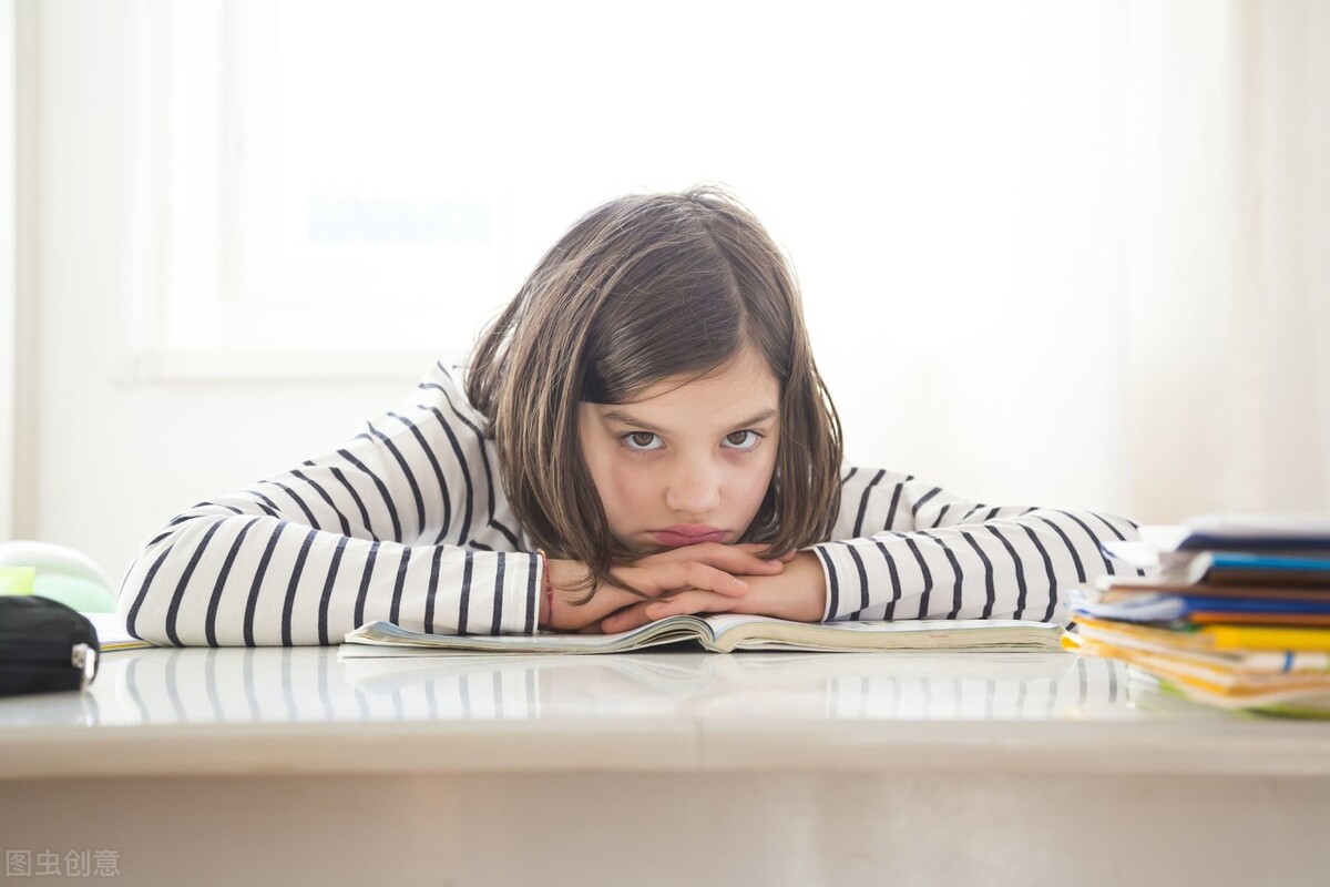 14岁女孩的“爱情观”被点赞，父母该怎样面对青春期女孩“早恋”