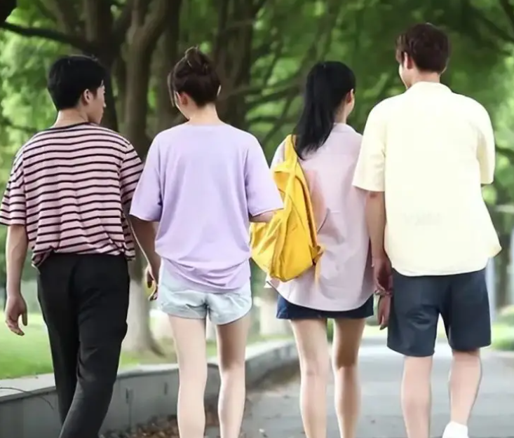 2022年迎来“史上最多毕业生”，1076万人创新高，学生出路在哪？