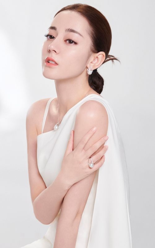 惊艳韩娱的5位中国女星，古力娜扎上榜，王祖贤在韩国火了几十年