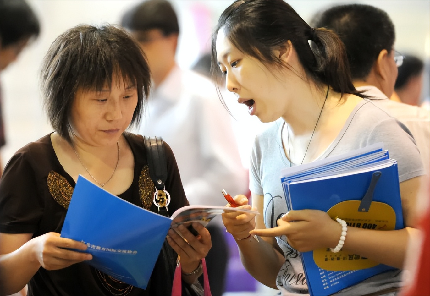 2022高考将到来，“坏消息”却突来希冀？复读生：整个人都不好了
