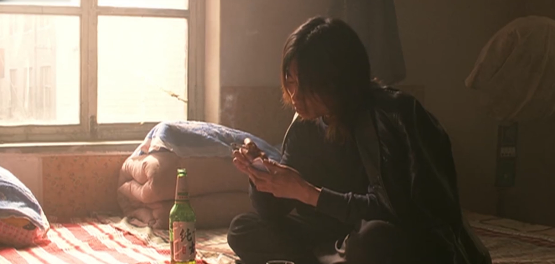 人性与欲望交织的伦理片，老光棍娶不起媳妇，心生恶念犯下大错