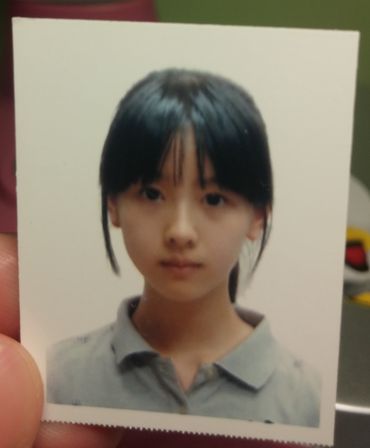 "娱圈学霸"陈都灵：素颜证件照打败章泽天，挤掉杨紫出演女主角
