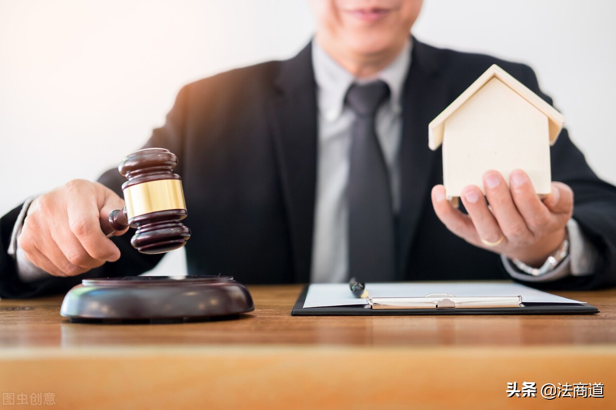 老案：从专职律师到斜杠律师，最后成为更斜杠的专职律师