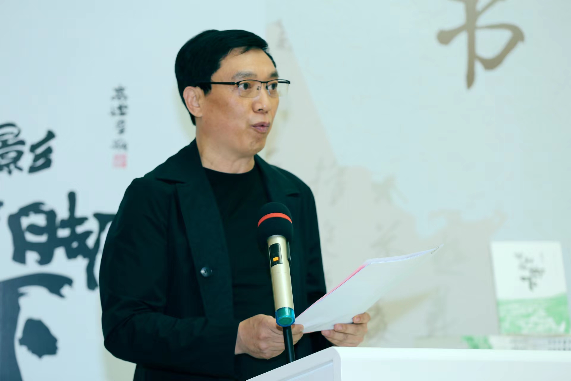 ��С�쳤ƪС˵����Ӱ�ڽ��¡�������̸���ڰ�����Ǿٰ�