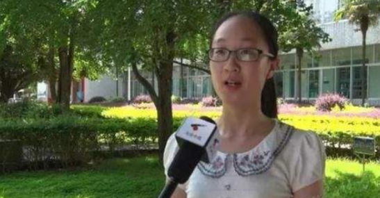 广西女生高考时“神游”，听到铃响才反应过来，她考到哪里了呢？