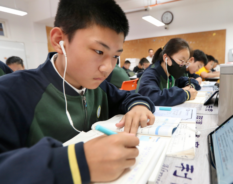 深圳两所专科要“升本”，分数暴涨超本科线50分，究竟有啥潜力？