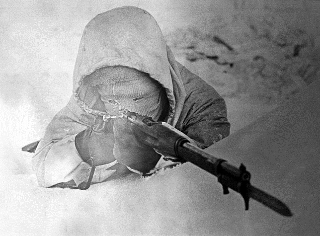 还原真实的"西蒙·海耶":身高只有1.6米,杀700多人从不后悔