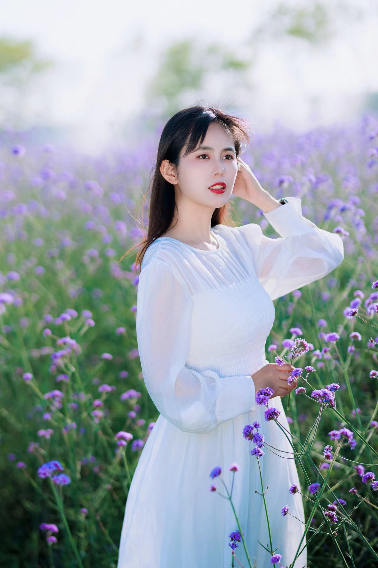 拍照技巧：馬鞭花人像這樣拍真的美，你不會(huì)還不知道吧？