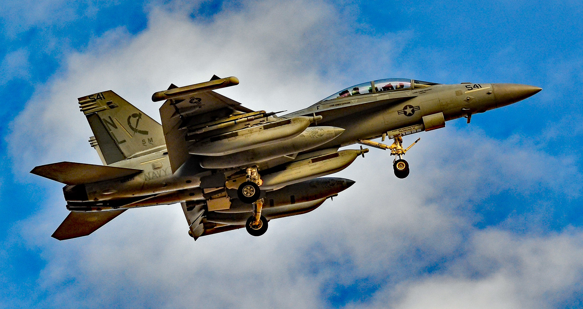 16DֶغȫƵθǿEA18Gպڼ15D