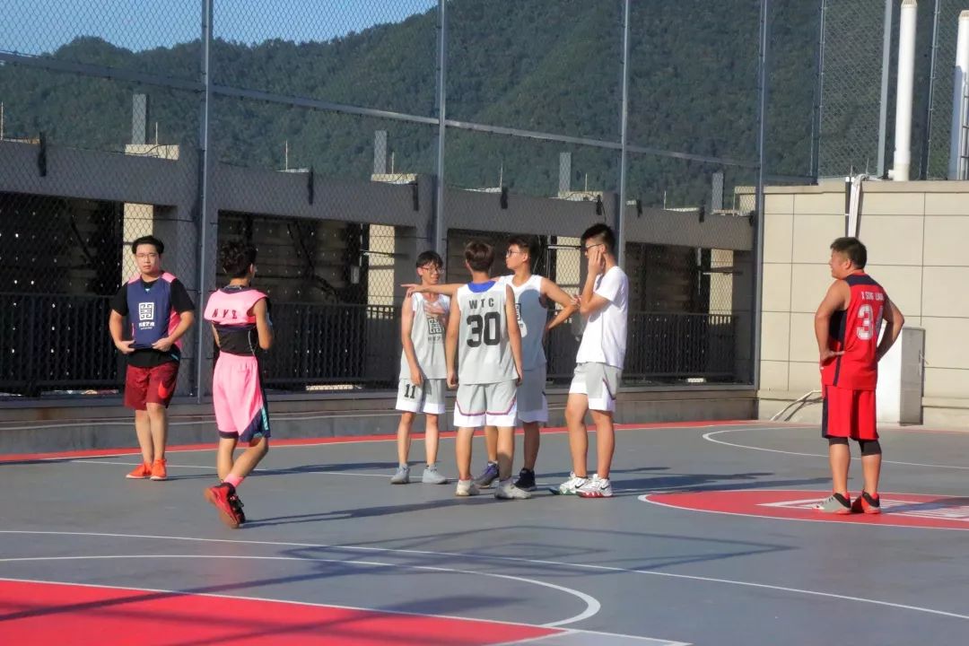 杭州吴越画室：2023届「定制班」招生简章，开启艺术的大门