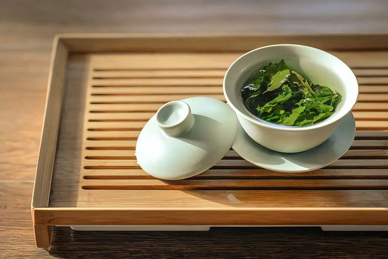 常喝茶對身體健康有影響嗎？ 醫生提醒：這4種茶要少喝