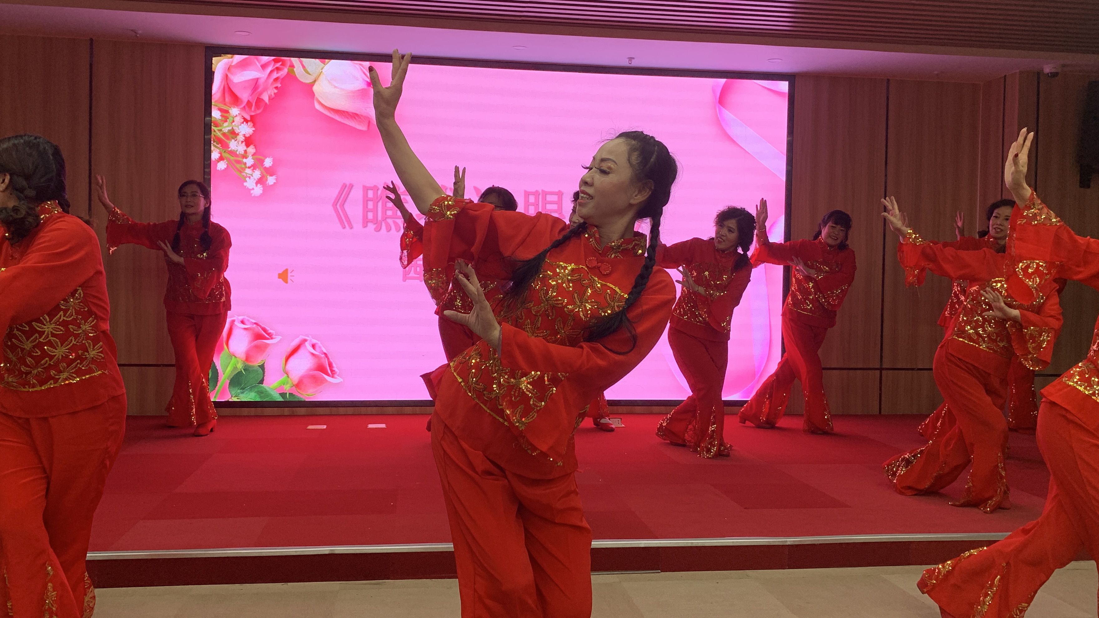 与健康同行 青海省抗癌协会举行巜春之声 韵之味》庆祝三八节活动