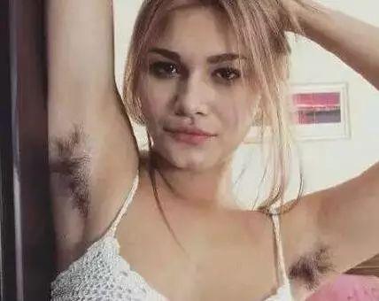 为什么有的女生体毛浓密，而有的却很光滑？这两类人哪种更健康？