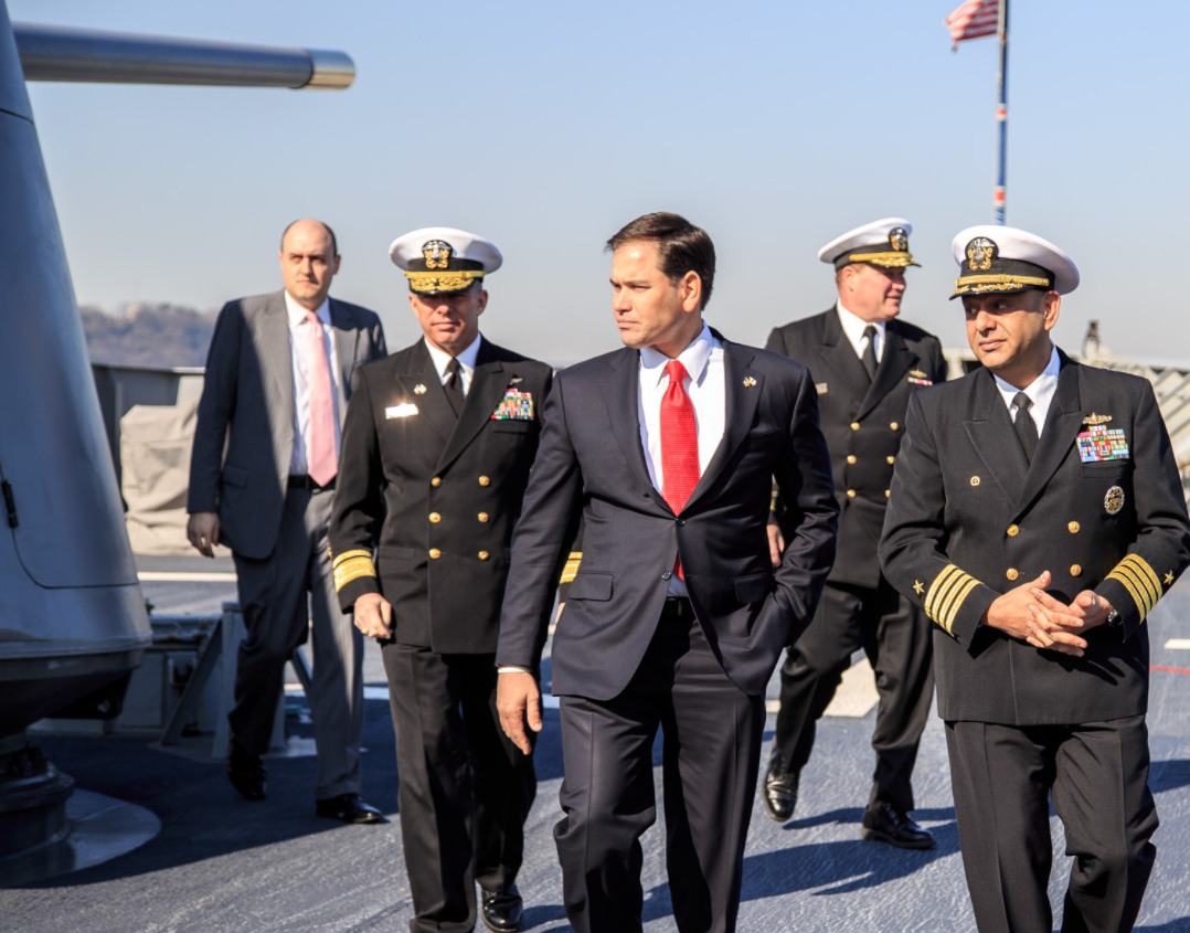 ��������Ա���飺��ֹ��������չ���κ���ϰ���й��ǵ��˲�������