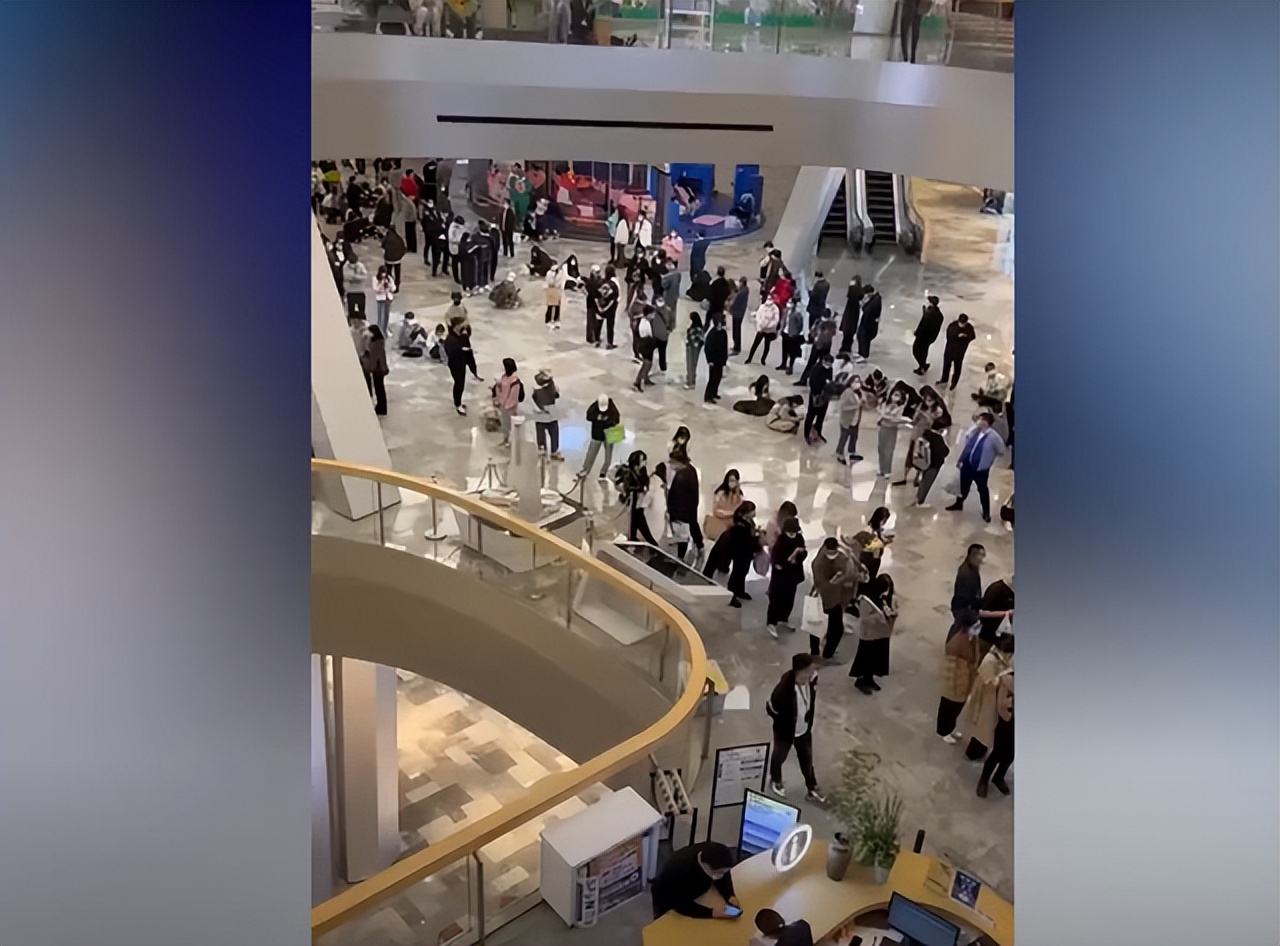 “超級毒王”再現！隱瞞行程，密接2000人，最擔心的事情發(fā)生了