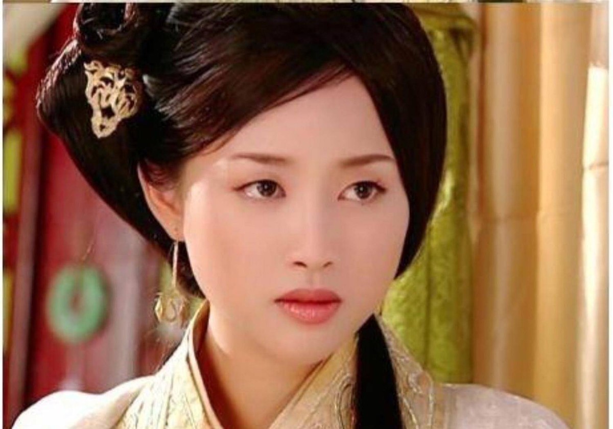 事业正红却早早退圈，这9位女星个个有辨识度，却成沧海遗珠