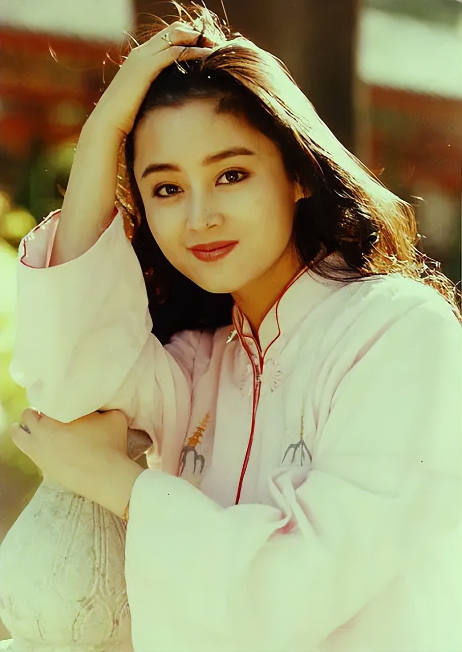 照着前任找现任？这几位男明星是爱屋及乌，还是纯属巧合？