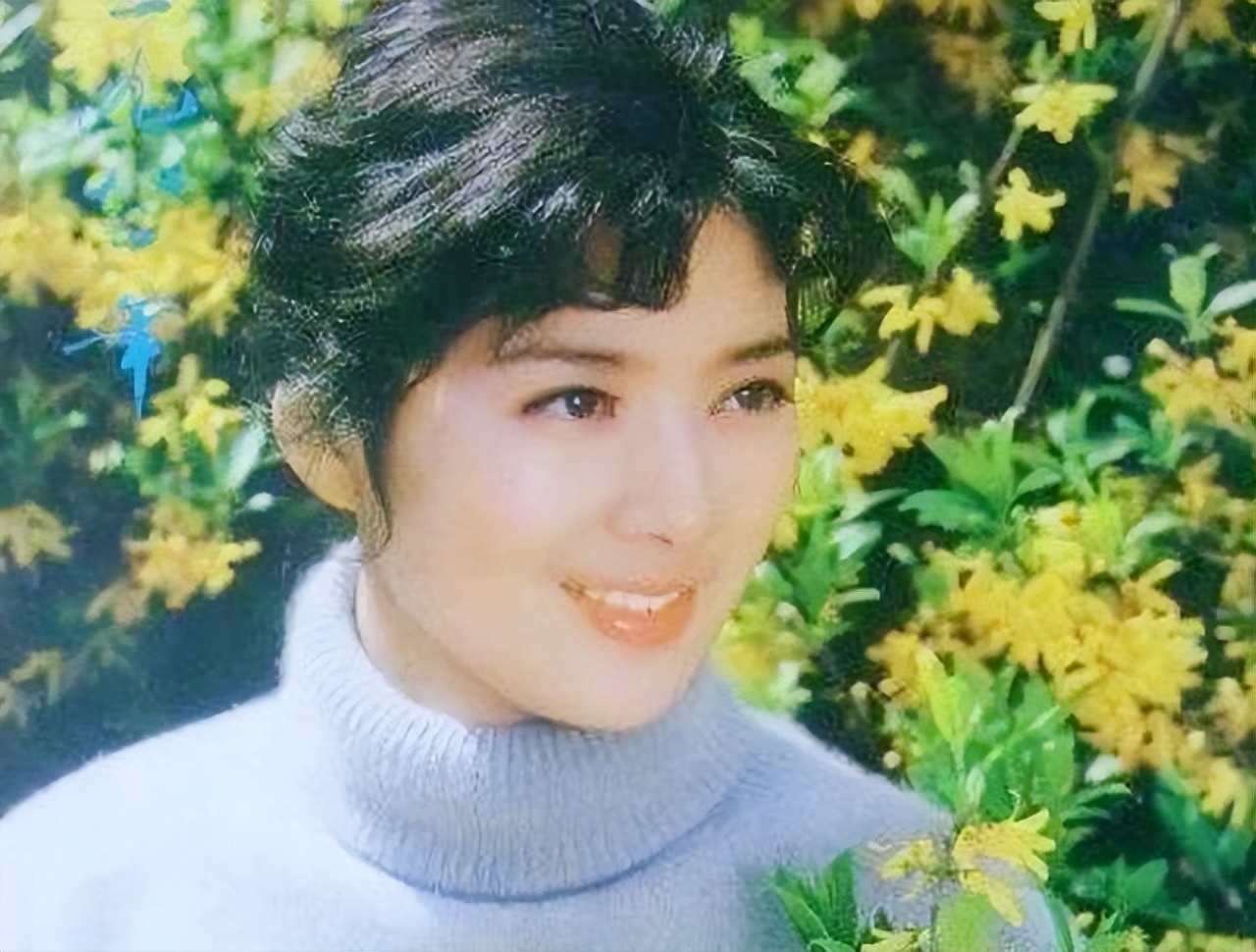 80年代著名女星龚雪，因“流氓案”远走美国，如今过得怎么样了