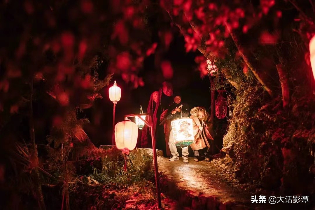 恐怖题材影片《咒》被推上热搜，另辟蹊径的手法使观众直呼晦气