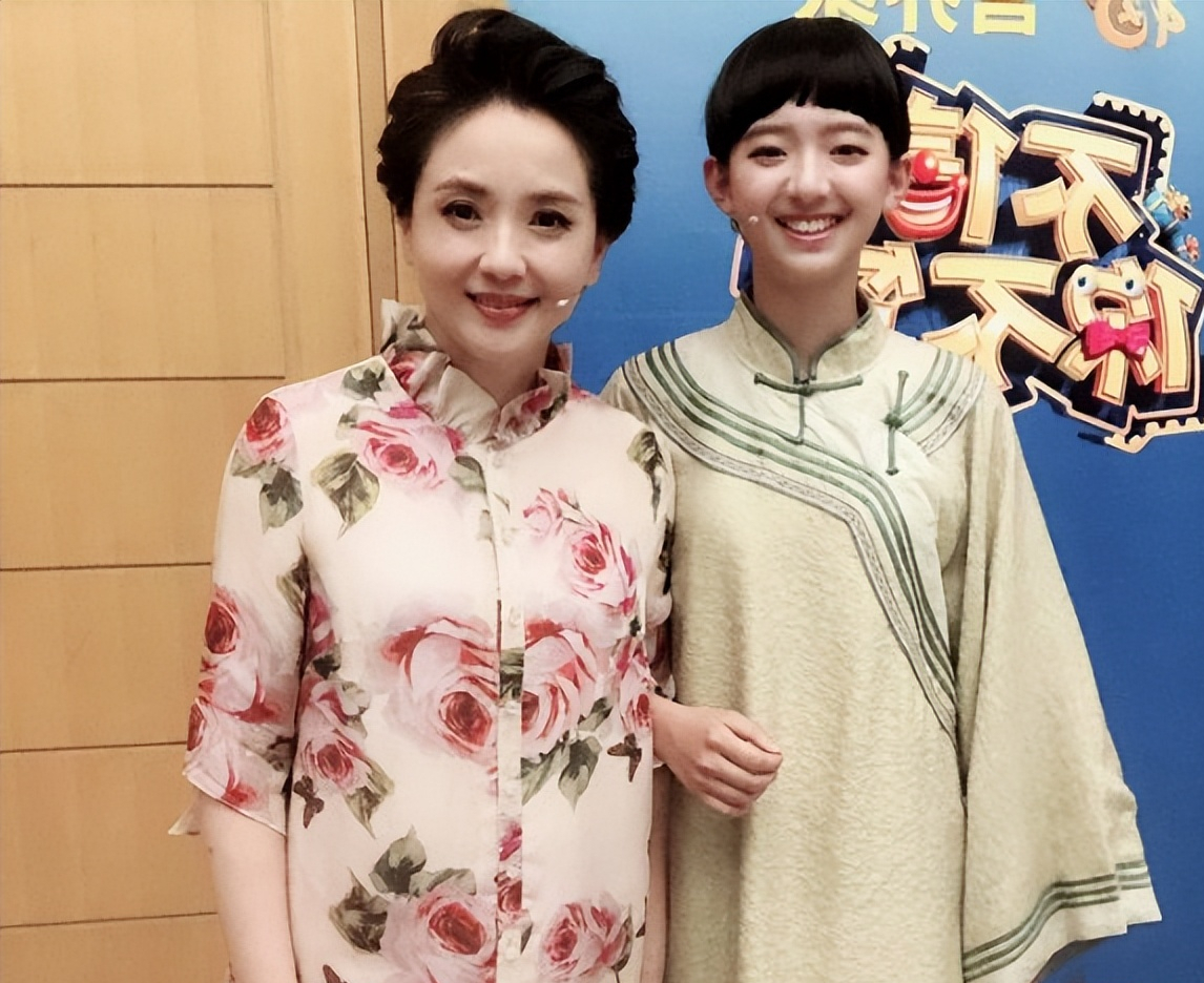 陶慧敏丈夫王设忠,娶初恋女友恩爱几十年,20岁的女儿貌美如花