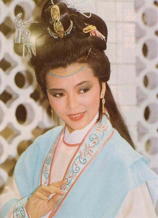 同样是演“虞姬”，袁珊珊垫底，李依晓清冷，张国荣成经典