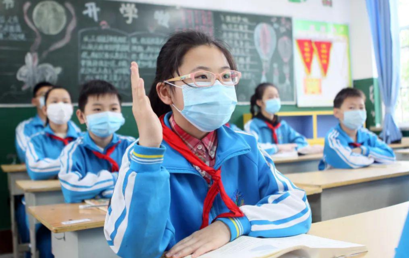 小学生“极简试卷”火了，多写一笔算我输，老师还挑不出错