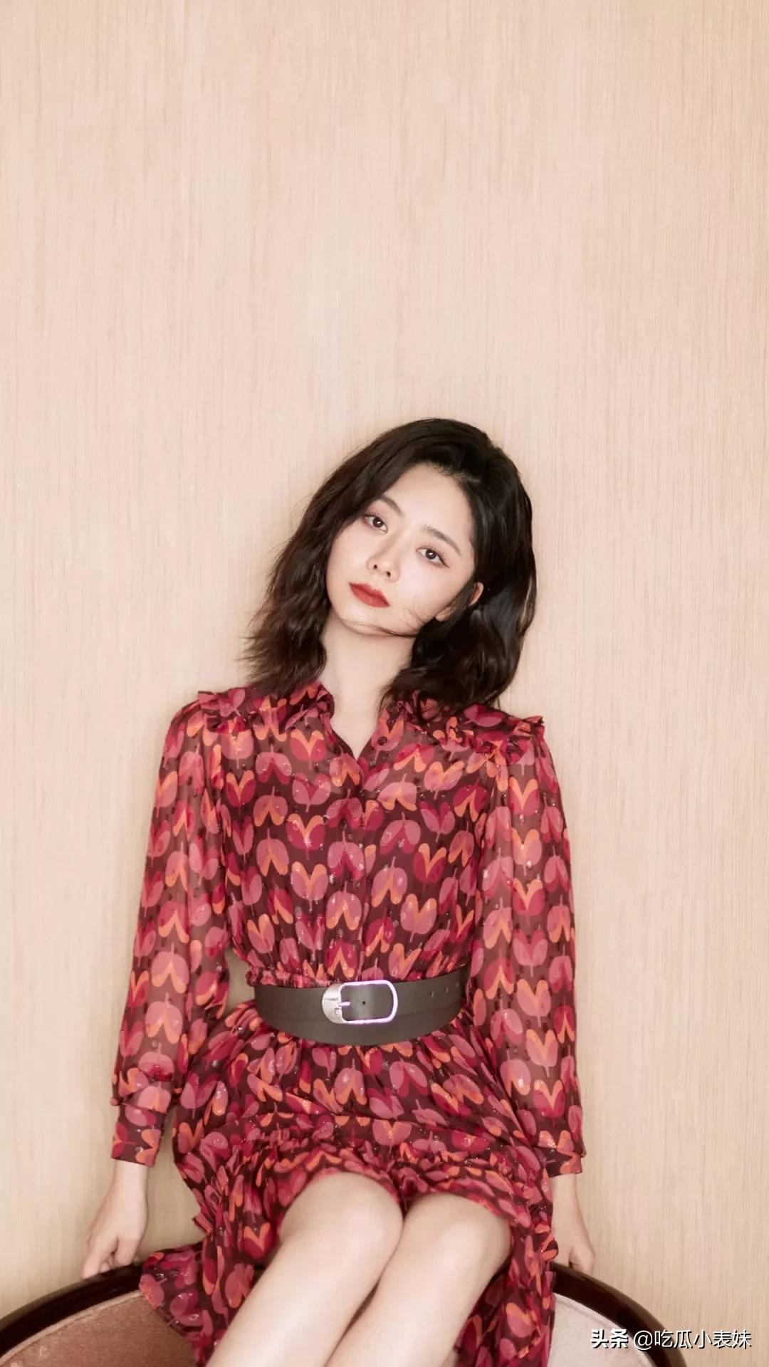 谭松韵，迷人的娃娃脸，甜美可爱