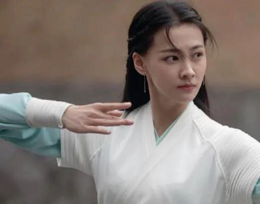 谁说女星素颜定翻车？这5位，不用化妆，素颜照常养眼，美如仙女