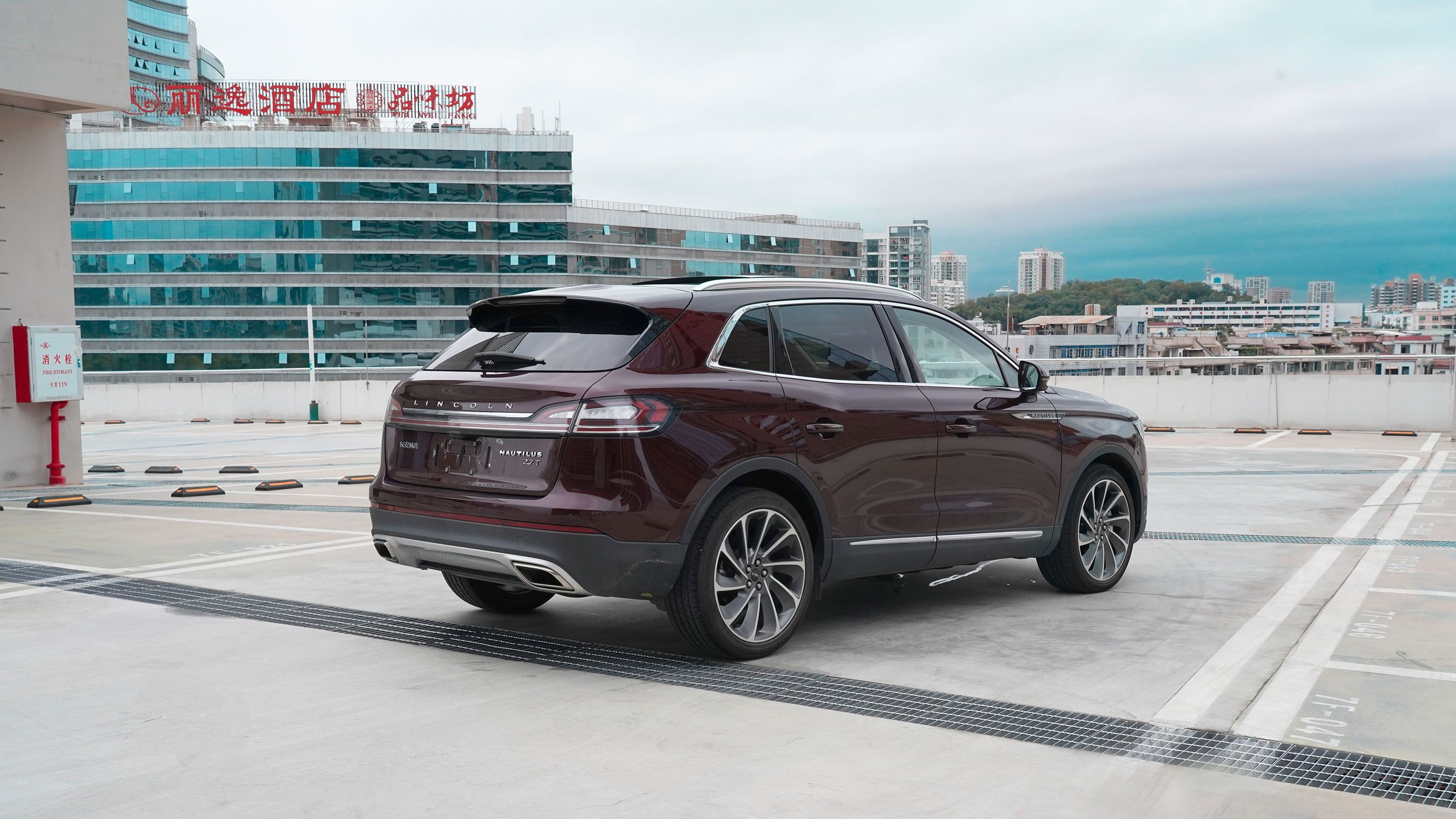 试驾林肯航海家：40万就能买到大V6，还要什么BBA？