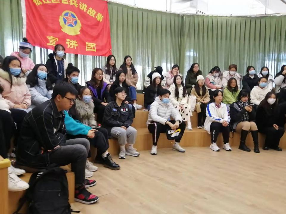 「原创」老兵走进贝页书店 宣讲老红军的故事 作者：司一良