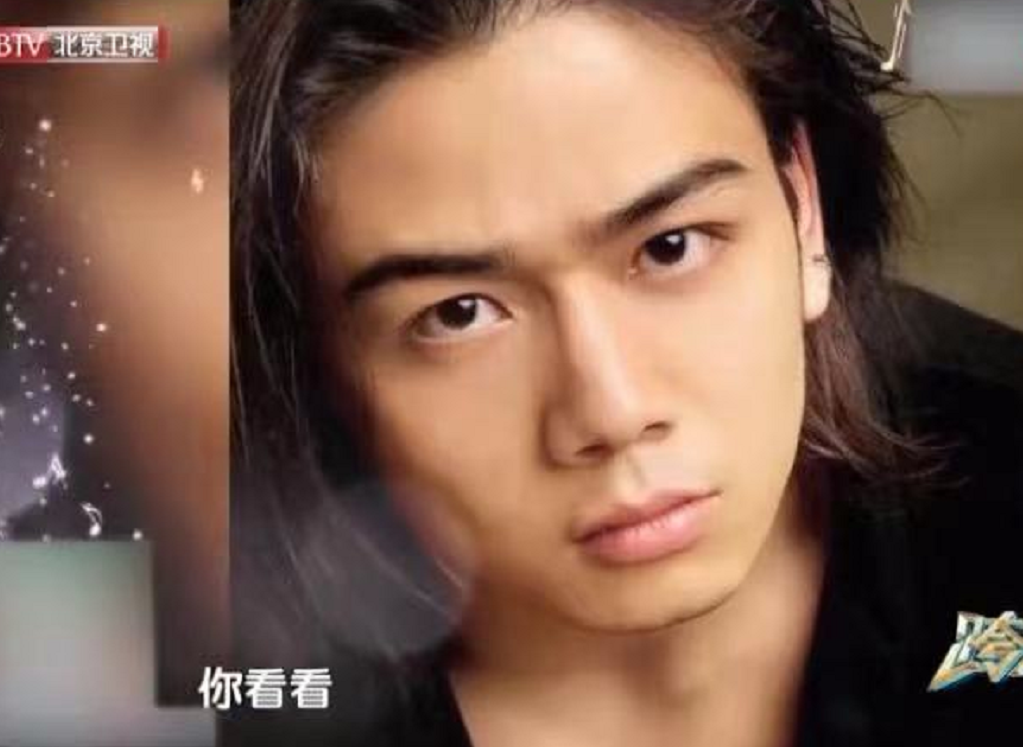 原来这7位油腻大叔，早年颜值“一个顶两个”，唇红齿白又英俊