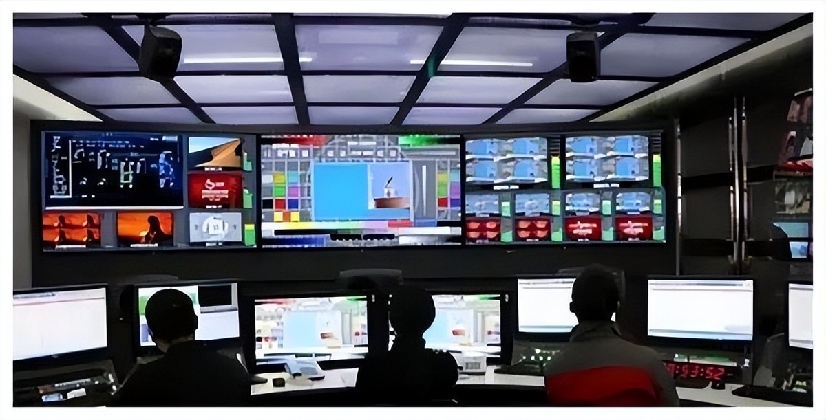 前央视主持患癌后，痛心反问：现在还有多少人过着我从前的生活