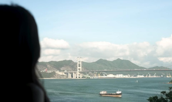 29岁买下520万的家，香港姑娘独居42㎡小窝，她说：一个人很满足