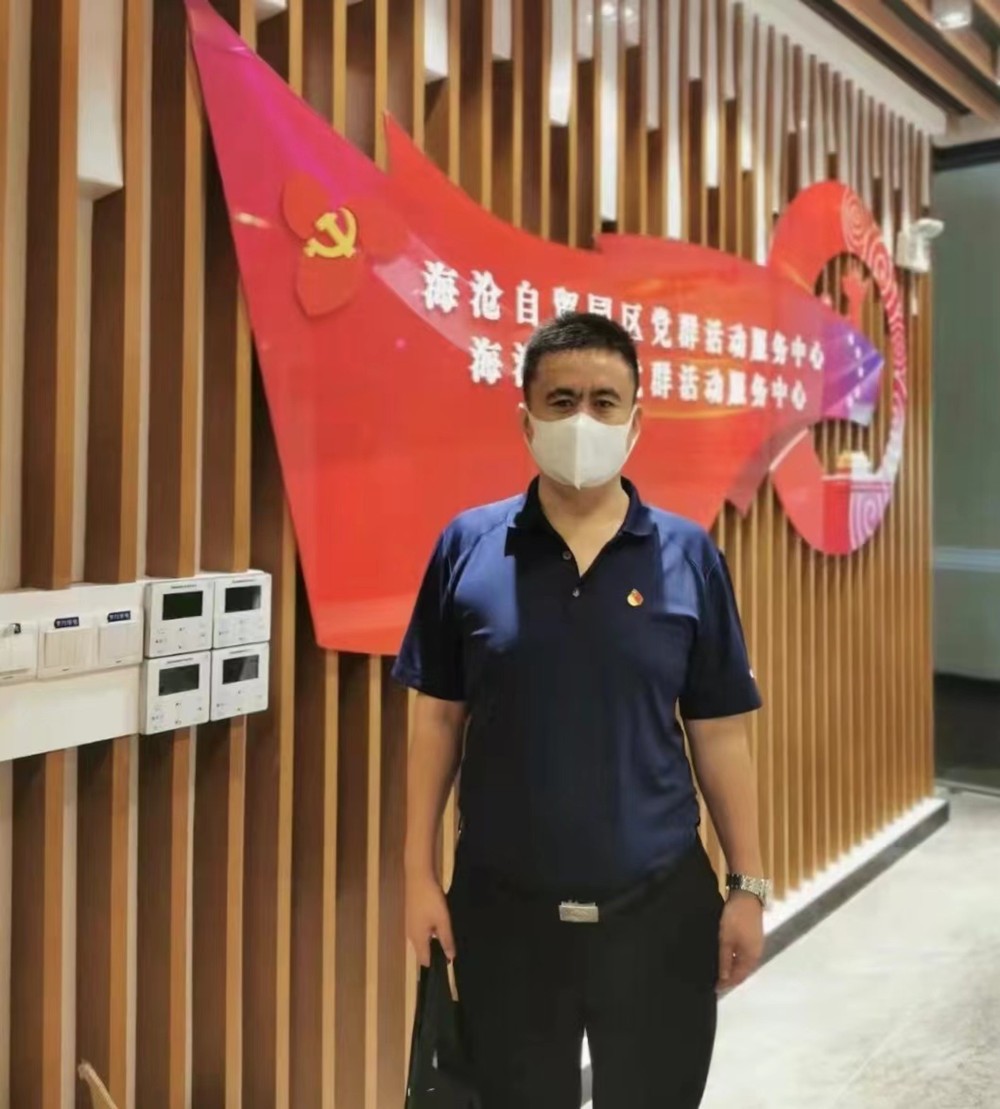 光荣家庭缔结文明花——记福建厦门退役军人徐善龙