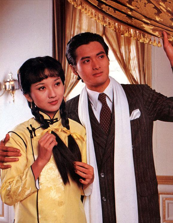 《上海滩》中,与周润发合作的赵雅芝更是成了他心中的女神与偶像