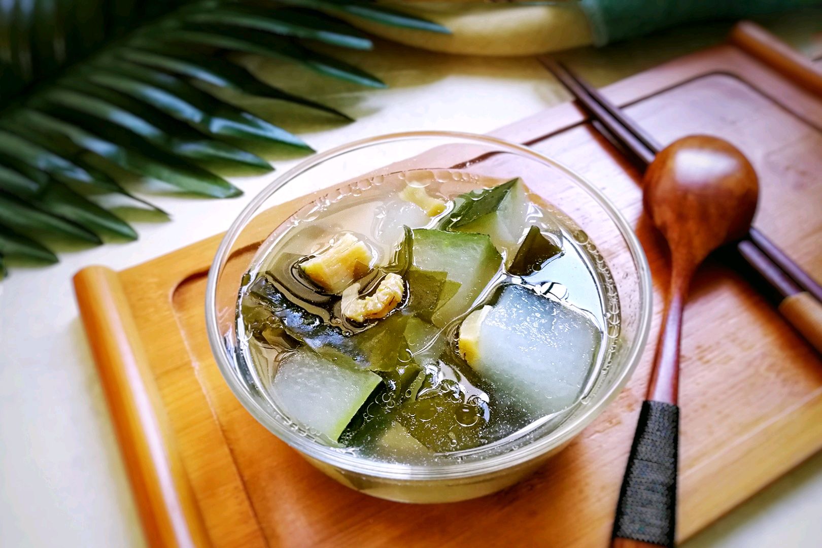 海带和它一起煮，1碗相当于慢跑1小时，坚持喝，腰都细了