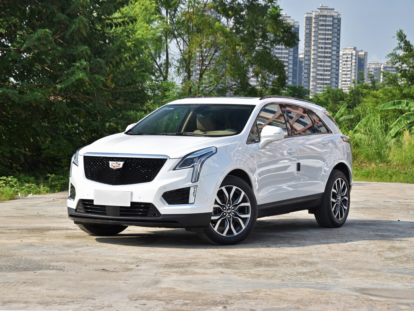 0t 48v 9at,凯迪拉克xt5被揽胜极光l力压,越野性能也更强