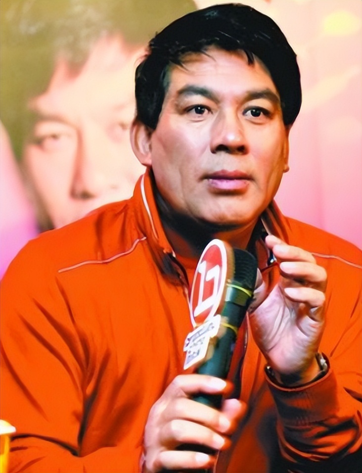 朱时茂：与妻子结婚42年零绯闻，为何年过半百绯闻却不断？