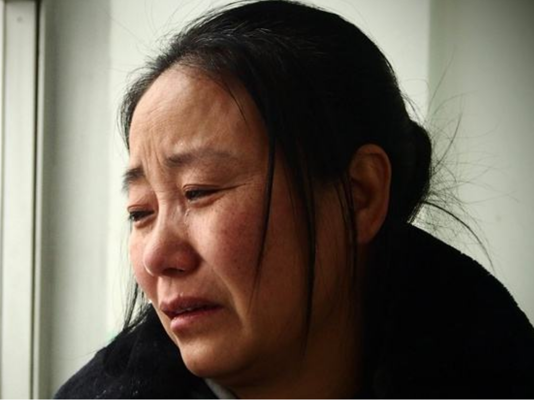 2006年，李利娟当选